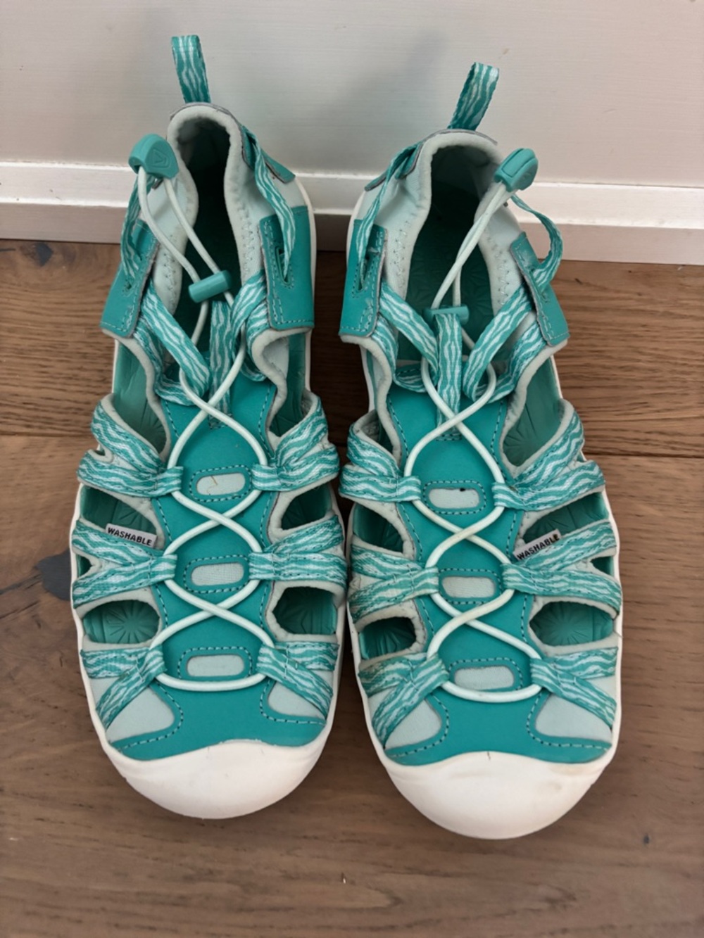 KEEN kids Moxie Water Shoes, 5
